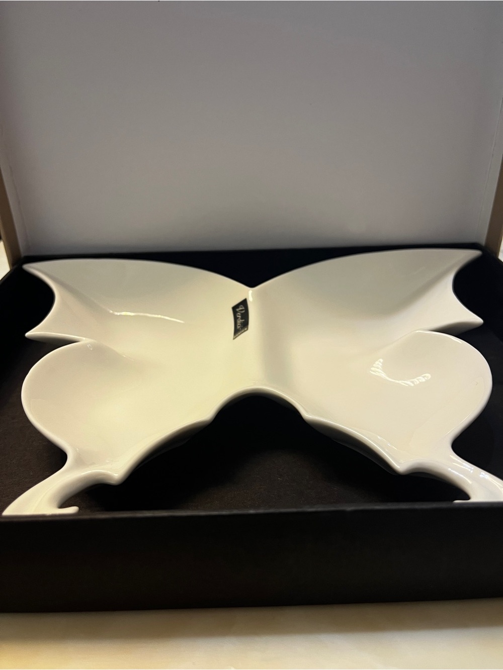 Verdici Butterfly Shaped Porcelain Serving Platter in White 2 compartments
